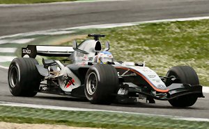 Racing at the 2005 San Marino GP