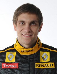 Vitaly Petrov 2010 team portrait